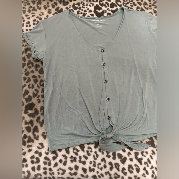 American Eagle Soft & Sexy Button Front Tie Knot T-Shirt in Washed Green Gray M - Picture 7 of 15